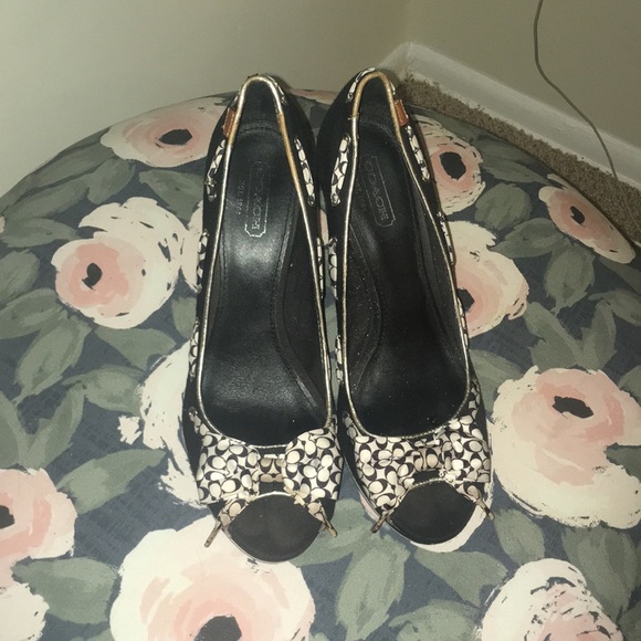 Coach Wedges - Picture 1 of 3